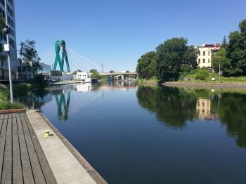 Rzeka Brda, w tle most Uniwersytecki